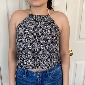 Cute crop top!